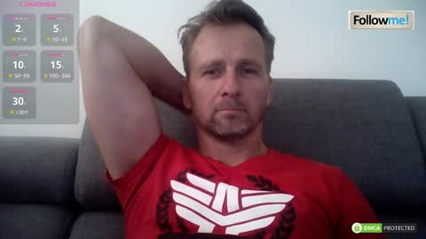 Snapshot of tomhardic chatting on December 2, 2025, 2:34 pm TOM online show from December 2, 2025, 2:34 pm