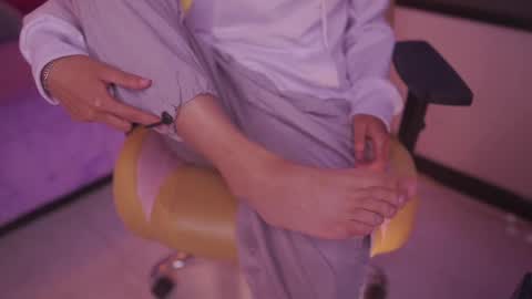 Blue  online show from February 27, 2025, 4:21 pm