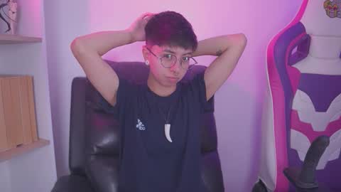 Blue  online show from October 10, 2025, 8:41 pm