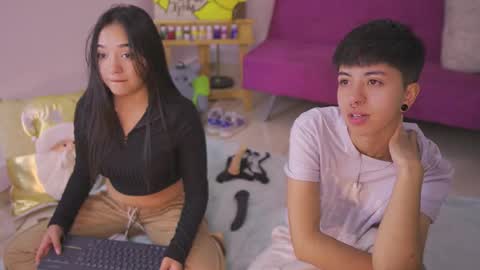 Blue  online show from December 5, 2025, 6:59 pm