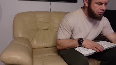  tommy burnzzz  online show from December 18, 2024, 3:15 am