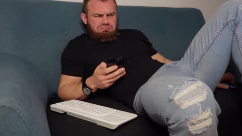  tommy burnzzz  online show from January 25, 2025, 5:40 am