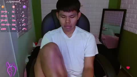 Snapshot of tommy_cherry chatting on September 24, 2025, 6:33 pm Tommy online show from September 24, 2025, 6:33 pm