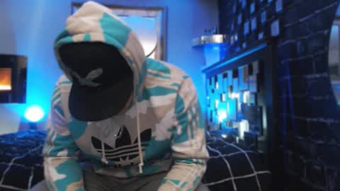 Tommy online show from November 29, 2025, 7:39 pm