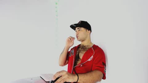 tommy_sccott online show from September 23, 2025, 11:19 pm