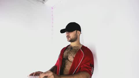 tommy_sccott online show from October 2, 2025, 11:01 pm