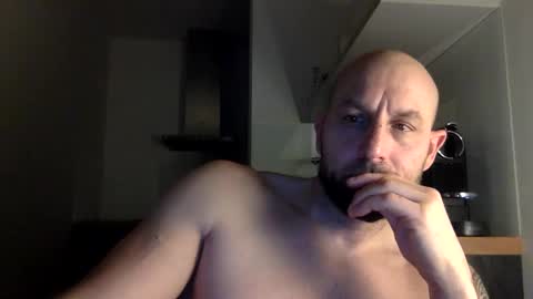 Snapshot of tommyx01 chatting on February 16, 2025, 11:16 pm Thomas Fit online show from February 16, 2025, 11:16 pm