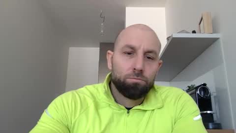 Snapshot of tommyx01 chatting on February 18, 2025, 11:55 am Thomas Fit online show from February 18, 2025, 11:55 am