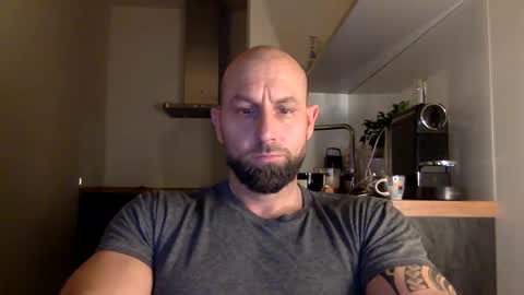 Snapshot of tommyx01 chatting on February 20, 2025, 8:14 pm Thomas Fit online show from February 20, 2025, 8:14 pm