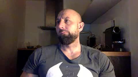 Snapshot of tommyx01 chatting on February 28, 2025, 8:50 pm Thomas Fit online show from February 28, 2025, 8:50 pm