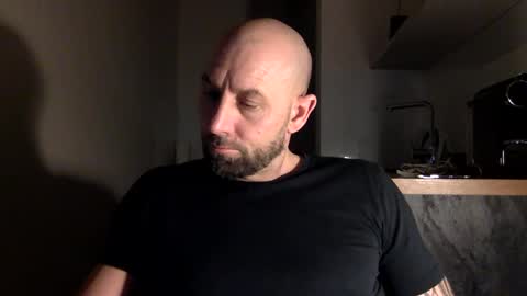 Snapshot of tommyx01 chatting on March 11, 2025, 9:37 pm Thomas Fit online show from March 11, 2025, 9:37 pm