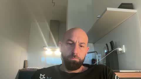 Snapshot of tommyx01 chatting on September 15, 2025, 6:02 am Thomas Fit online show from September 15, 2025, 6:02 am