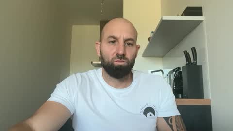 Snapshot of tommyx01 chatting on September 30, 2025, 9:58 am Thomas Fit online show from September 30, 2025, 9:58 am