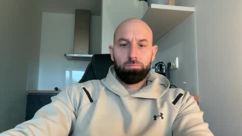 Snapshot of tommyx01 chatting on October 10, 2025, 7:29 am Thomas Fit online show from October 10, 2025, 7:29 am