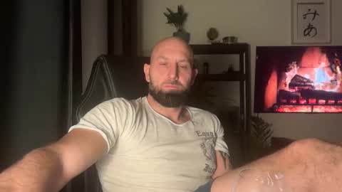 Snapshot of tommyx01 chatting on October 22, 2025, 9:14 pm Thomas Fit online show from October 22, 2025, 9:14 pm