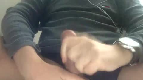 Snapshot of tonic999 chatting on February 1, 2025, 8:39 am Call me Calvin online show from February 1, 2025, 8:39 am