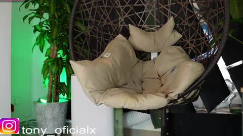 Snapshot of tony_newmen chatting on February 8, 2025, 7:16 pm tony online show from February 8, 2025, 7:16 pm