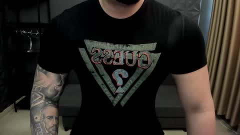 Snapshot of tonywilcoxx chatting on January 20, 2025, 9:46 am TonyWilcox online show from January 20, 2025, 9:46 am