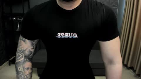 Snapshot of tonywilcoxx chatting on January 21, 2025, 9:35 am TonyWilcox online show from January 21, 2025, 9:35 am