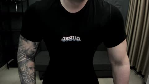 Snapshot of tonywilcoxx chatting on February 2, 2025, 6:58 am TonyWilcox online show from February 2, 2025, 6:58 am