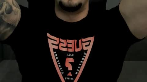 Snapshot of tonywilcoxx chatting on February 11, 2025, 6:19 am TonyWilcox online show from February 11, 2025, 6:19 am