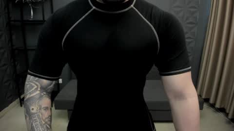 Snapshot of tonywilcoxx chatting on February 14, 2025, 6:02 am TonyWilcox online show from February 14, 2025, 6:02 am