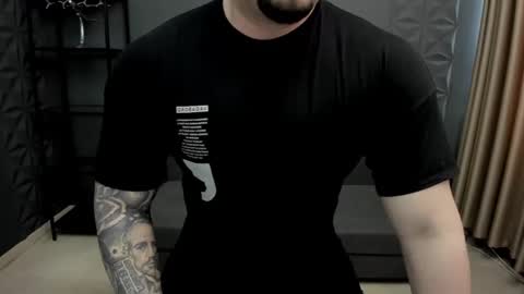 Snapshot of tonywilcoxx chatting on February 17, 2025, 9:35 am TonyWilcox online show from February 17, 2025, 9:35 am