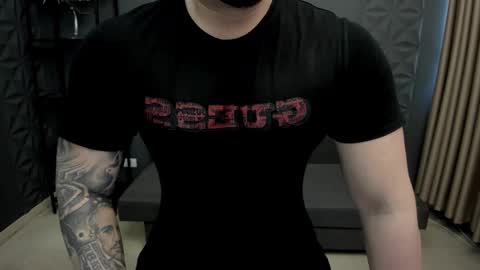 Snapshot of tonywilcoxx chatting on February 23, 2025, 12:16 pm TonyWilcox online show from February 23, 2025, 12:16 pm