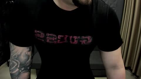 Snapshot of tonywilcoxx chatting on March 2, 2025, 5:01 am TonyWilcox online show from March 2, 2025, 5:01 am