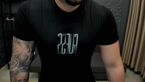 Snapshot of tonywilcoxx chatting on October 7, 2025, 4:53 am TonyWilcox online show from October 7, 2025, 4:53 am