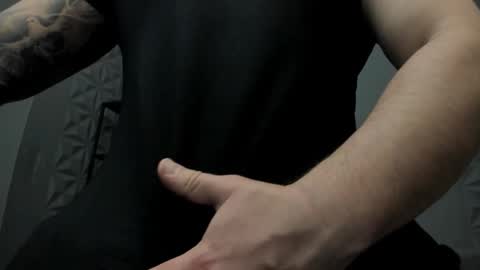 Snapshot of tonywilcoxx chatting on October 17, 2025, 6:38 am TonyWilcox online show from October 17, 2025, 6:38 am