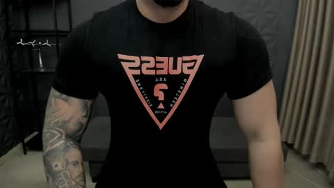 Snapshot of tonywilcoxx chatting on November 20, 2025, 5:40 am TonyWilcox online show from November 20, 2025, 5:40 am