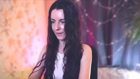 Snapshot of too_beautiful chatting on January 17, 2025, 10:45 pm Elizabeth online show from January 17, 2025, 10:45 pm