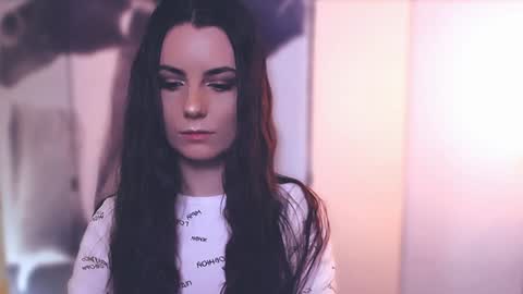 Snapshot of too_beautiful chatting on January 18, 2025, 7:15 pm Elizabeth online show from January 18, 2025, 7:15 pm