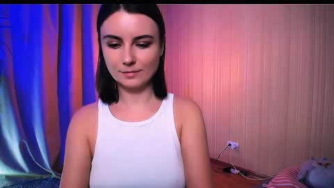 Snapshot of too_beautiful chatting on December 18, 2025, 4:02 pm Elizabeth online show from December 18, 2025, 4:02 pm