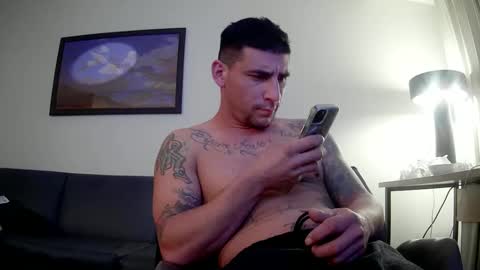 Snapshot of toomuchsmoke chatting on February 19, 2025, 6:22 am toomuchsmoke online show from February 19, 2025, 6:22 am