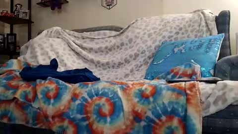 toosieslide4 online show from December 18, 2025, 2:50 am