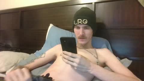 Snapshot of tootall803 chatting on December 2, 2024, 3:26 am TooTall803 online show from December 2, 2024, 3:26 am