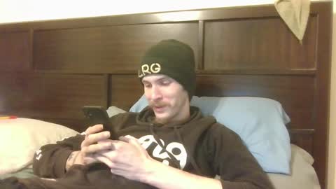 Snapshot of tootall803 chatting on December 20, 2024, 5:25 am TooTall803 online show from December 20, 2024, 5:25 am