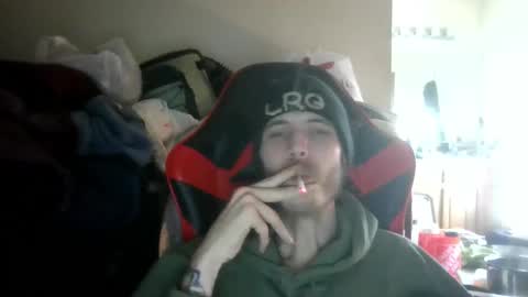 Snapshot of tootall803 chatting on March 5, 2025, 2:57 am TooTall803 online show from March 5, 2025, 2:57 am