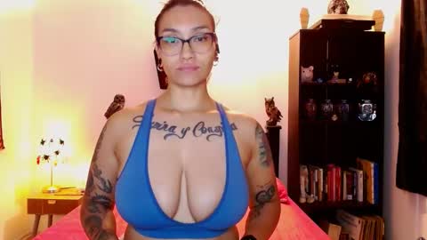 Snapshot of toothyy chatting on February 6, 2025, 12:00 am toothyy online show from February 6, 2025, 12:00 am