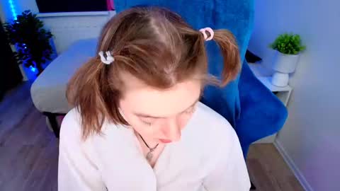 Snapshot of topcranberry chatting on February 26, 2025, 5:17 pm topcranberry online show from February 26, 2025, 5:17 pm