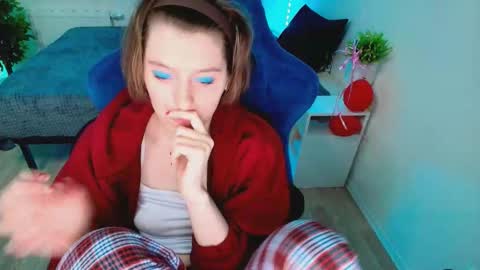 Snapshot of topcranberry chatting on October 27, 2025, 2:04 am topcranberry online show from October 27, 2025, 2:04 am