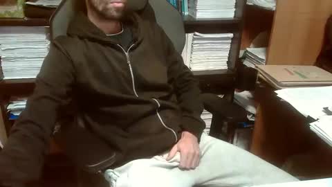 Snapshot of topg84 chatting on October 23, 2025, 11:09 am Topg84 online show from October 23, 2025, 11:09 am