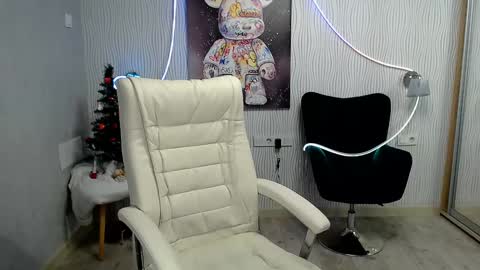 Snapshot of tori_blond chatting on December 26, 2024, 7:35 am tori_blond online show from December 26, 2024, 7:35 am