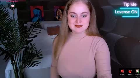 Snapshot of tori_blond chatting on November 26, 2025, 7:42 am tori_blond online show from November 26, 2025, 7:42 am