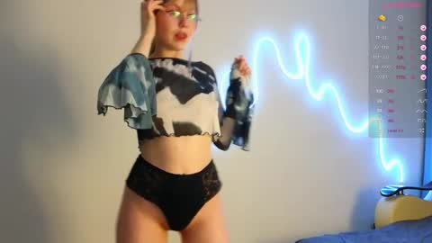 Toshi online show from February 17, 2025, 1:10 pm