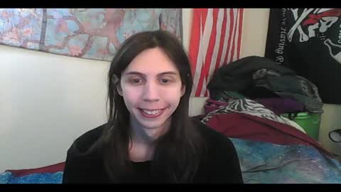 Luna online show from February 2, 2025, 3:43 am