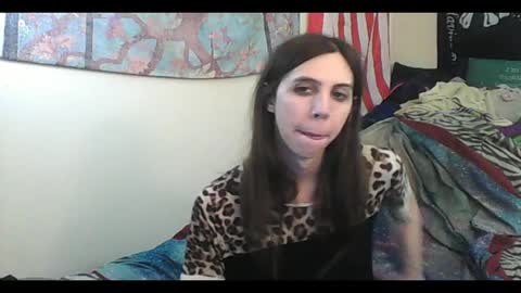 Luna online show from September 22, 2025, 3:08 am