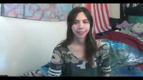 Luna online show from September 28, 2025, 8:47 pm